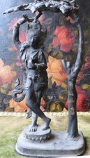 090308  Una antica statua in