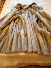 ELEGANTISSIMA PELLICCIA DI VISONE ZAFFIRO. GRIGIO CHIARO. Tg.46/48. Come nuova