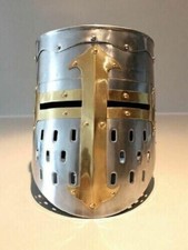 Elmetto cavaliere medievale