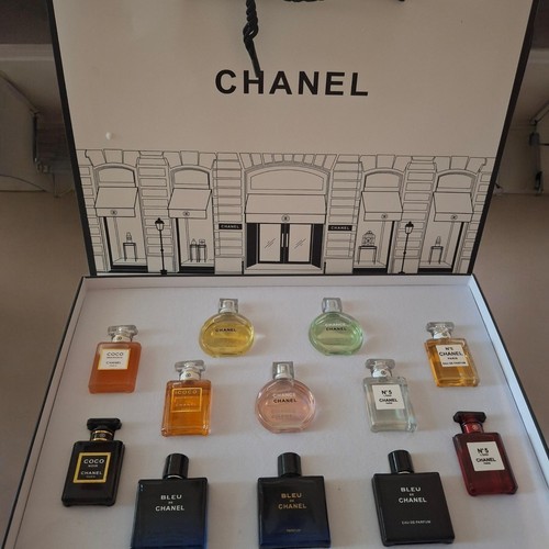 Chanel fragrance sampler - 12-,