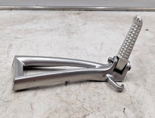 PEDANA POSTERIORE DESTRA -YAMAHA R1 ANNO 2002 AL 2003