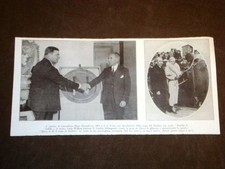 Comandante Sloan Danenhover offre a J.J. Verne targa del Nautilus nel 1931