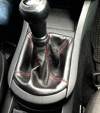 Cuffia cambio adatta SEAT IBIZA 6 L vera pelle Nera cuciture rosse Made in Italy