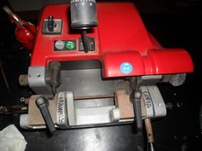 Macchina duplicatrice chiavi doppia mappa modello Euro jolly  KEY LINE