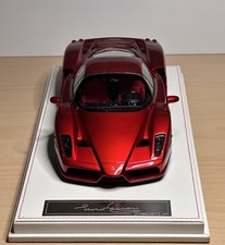 Ferrari Enzo 1:18 Rosso Fuoco