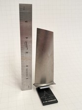 Lama ventola motore jet in titanio TF-30 F-14 Tomcat. Sedile espulsivo modello scrivania Topgun