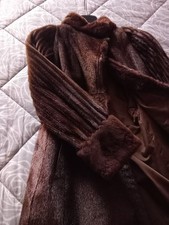 pelliccia donna foca ottime rifiniture elegante  indossata una volta