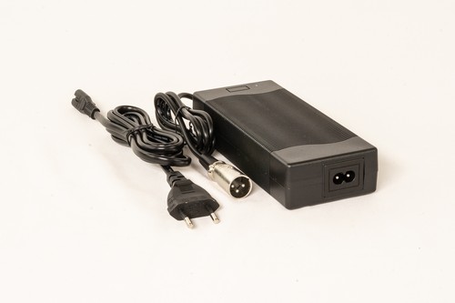 Caricabatterie 5a 3pin - 29,4v, 4,5a
