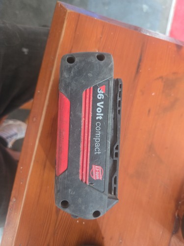Batteria compatta agli ioni - , di