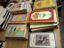 stock libri usati Anni 70 Circa 100 Libri Della Stessa Serie 