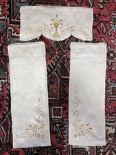 RICAMI A MANO PER CONOPEO