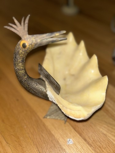 Vintage clam shell - clam, swan