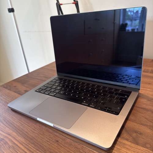 Apple macbook pro a2485 m1 - apple,