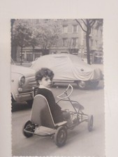 Foto Originale MACCHINA A Pedali Milano Sfondo Farmacia Minerva Via Crema 1969