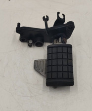 SUPPORTO PEDANA ANTERIORE DESTRA - KAWASAKI VN 750 VULCAN DAL 1993 AL 1995