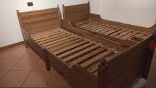 Letto in legno (tipo Mod. SUNDVIK Ikea) Coppia di letti allungabili con doghe