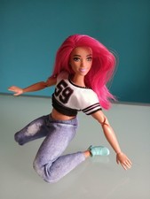 "MATTEL" Barbie Made to Move "Hip Hop Dancer Curvy", 2018, altezza 30 cm.