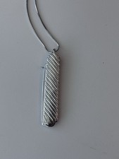 Collana con ciondolo in