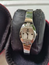 Tissot 1853 Swiss Made L953 Stainless Steel Ladies Watch in ottime condizioni