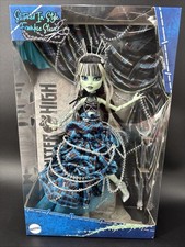 Bambola Monster High cucita