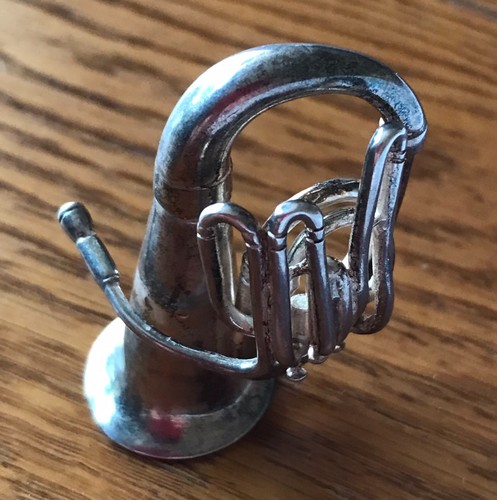 Tuba italiana fine - , in