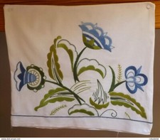 RIC04 - COPRICUSCINO RICAMATO A MANO