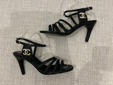 Autore Scarpe con tacco CHANEL