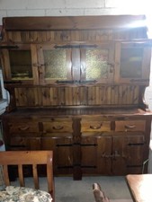 mobili usati taverna/soggiorno, con divano, 12 sedie e 2 tavoli 