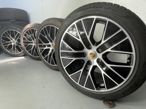 Porsche taycan 4 cerchi - porsche,