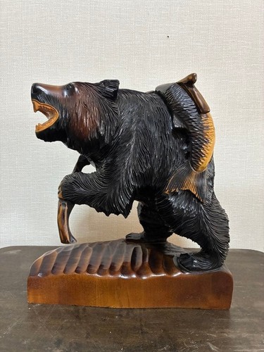 Statua orso intagliato - , in