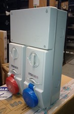 Prese industriali 2 moduli, 230/380 V  16 A Schneider Electric