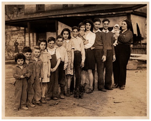 Vintage group family - group,