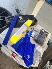 PEUGEOT KIT PRONTO SOCCORSO AUTO TRIANGOLO GIUBBINO TORCIA CACCIAVITE LAMPADINE