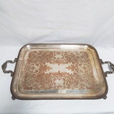 Vassoio in metallo decorato