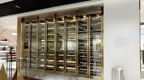 Scaffale per magazzino vino