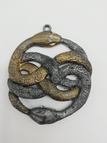 Neverending story auryn - story,