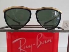 NR.24 OCCHIALI RAY BAN