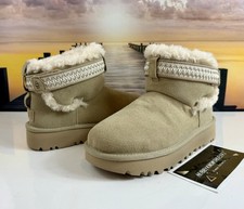 Stivali UGG Classic Ultra Mini