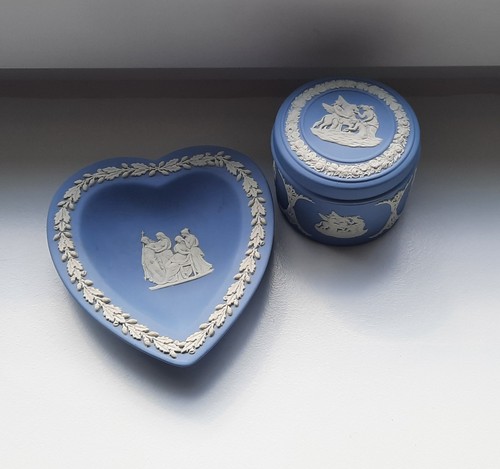 Wedgwood jasperware blu - jasperware,