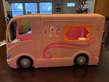 Barbie 2008 Glamour Camper