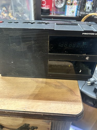 Proton 320 clock radio - fm,