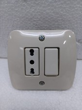 PRESA BIPASSO + INTERRUTTORE