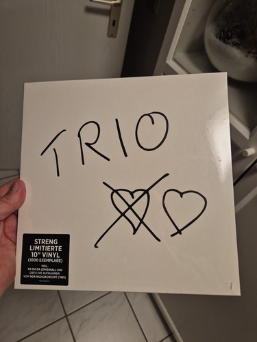 Trio ltd auf - -, da