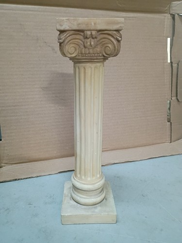 Piedistallo decorativo colonna