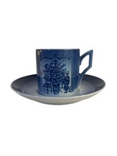 Tazza con piattino in ceramica