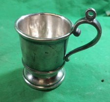 Antica, piccola lattiera in