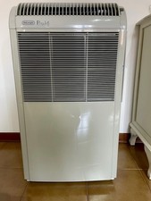 Pinguino De longhi Compact 2000 condiziona, riscalda e deumidifica