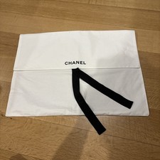 CHANEL BOUTIQUE Sacchetto