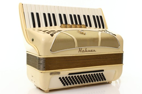 Accordion hohner lucia 80 - accordion, ii