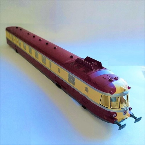 Carrozza alloggiamento treno - carrozza,